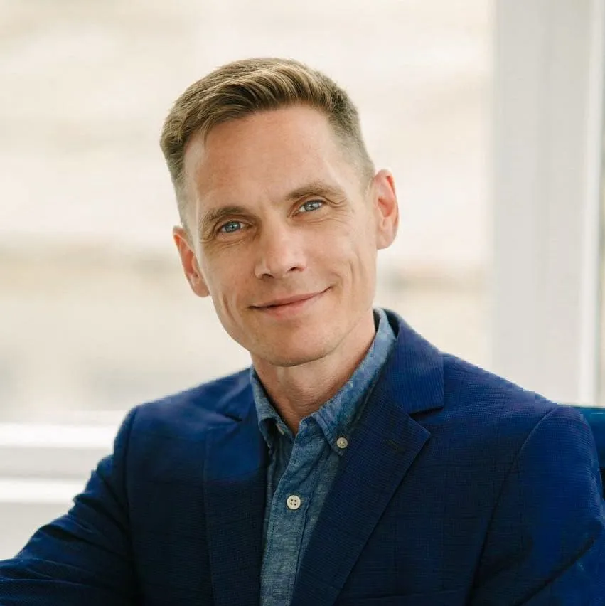 Роман Третьяков - основатель академии гипноза